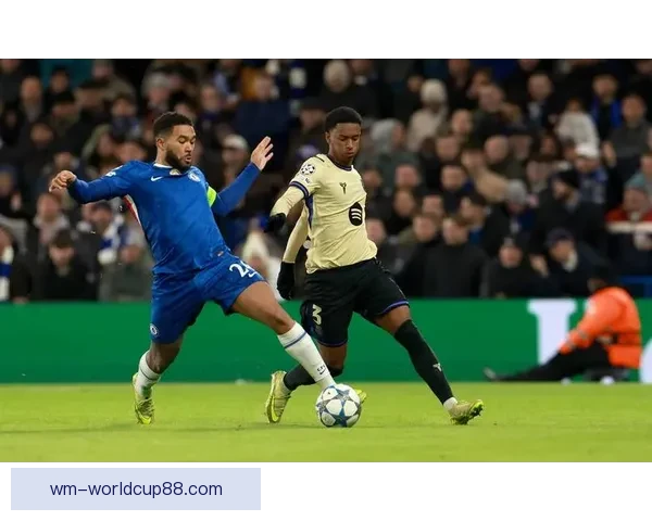 巴尔韦德妻子怒斥巴萨红牌改判：这不是红牌，球场应该关门了